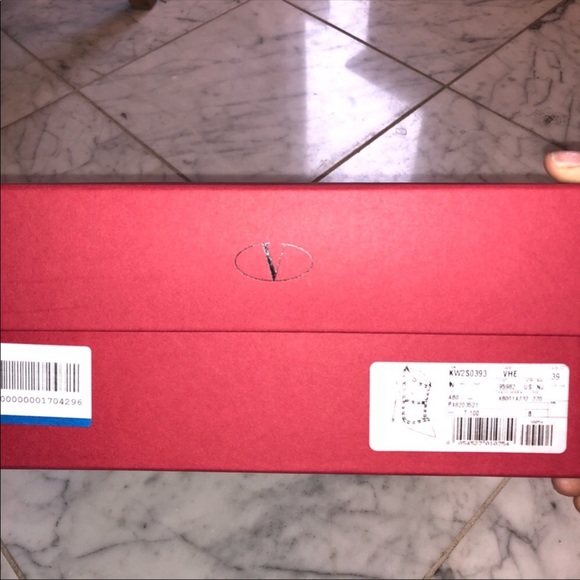 🚫SOLD🚫Valentino Rockstud Tricolor Leather Pumps - Picture 6 of 8